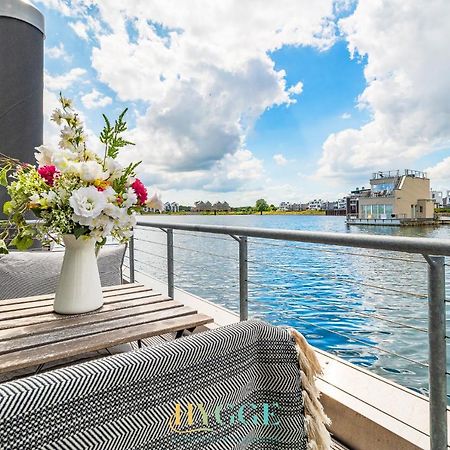 Schwimmendes Haus Hygge Olpenitz Hotel Bagian luar foto